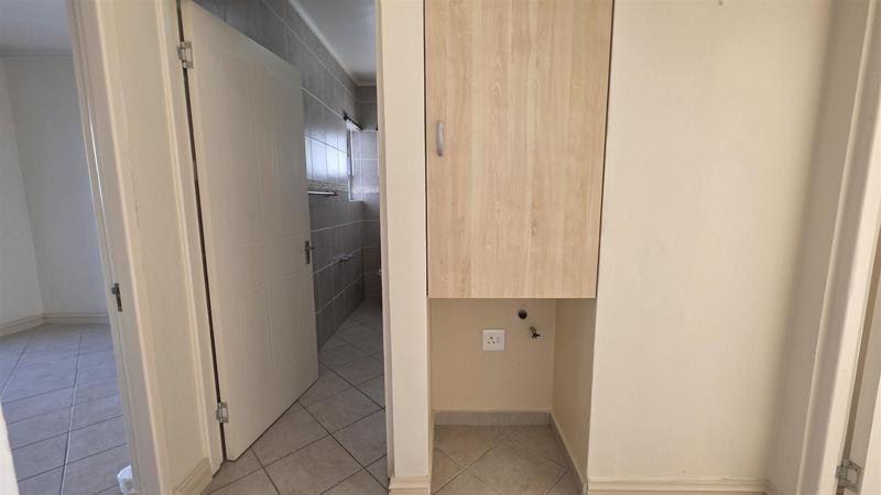 2 Bedroom Property for Sale in Reebok Western Cape